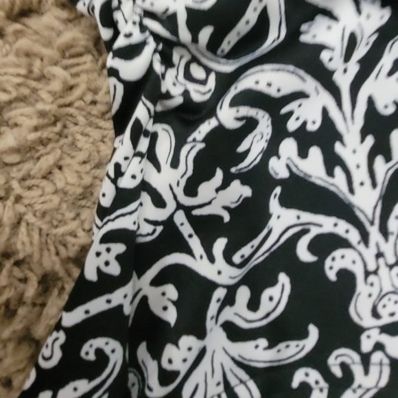 Top - Picture 3 of 5